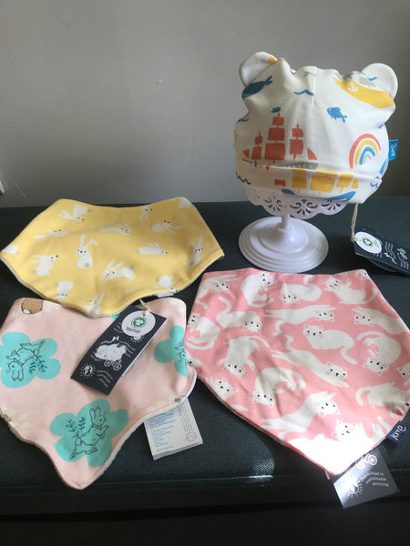 KITE Organic Cotton Selection bibs/hat 1 only