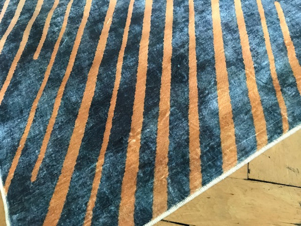 SILKE Wilton woven rug with geometric pattern 130 x 190 cm - 1 only