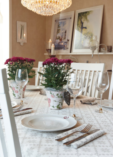 EKELUND "Åtterbladrose White" Organic Cotton/Linen tablecloth 150 x 260 cm.